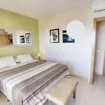 Deluxe Large Apartment Sea Views Benalbeach