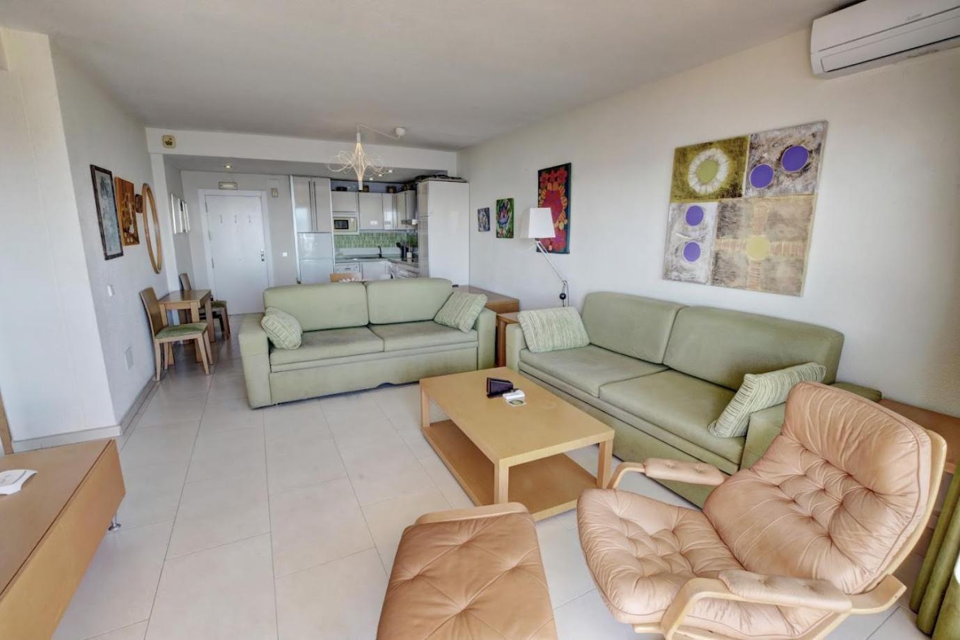Deluxe Large Sea Views Benalbeach Apartment