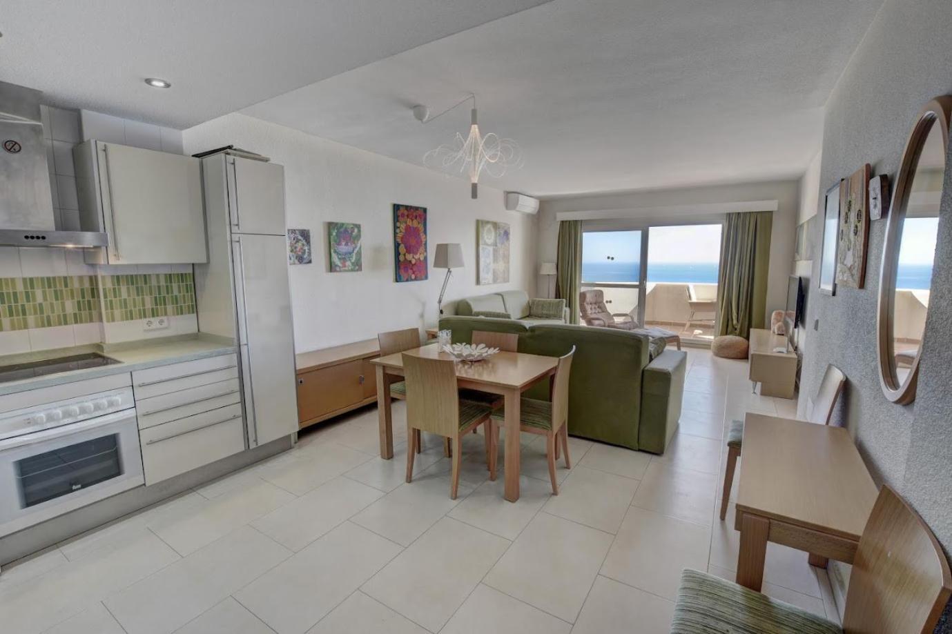 Deluxe Large Sea Views Benalbeach Apartment Benalmadena